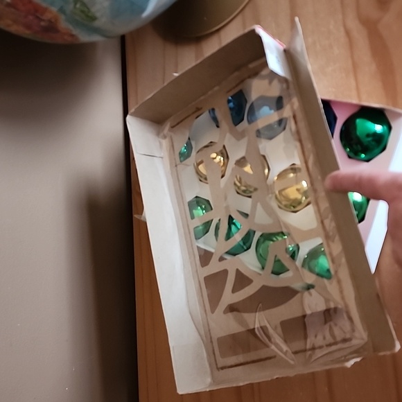 Vintage glass ornaments - Picture 8 of 15